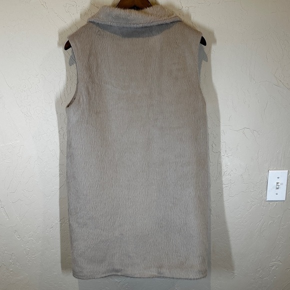 Theory Visterna Faux Fur Virgin Wool Plush Vest Snap/Zip Jacket Womens Size M - Picture 2 of 9